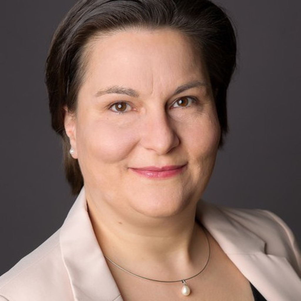 Porträt Dr. Marion Bornscheuer